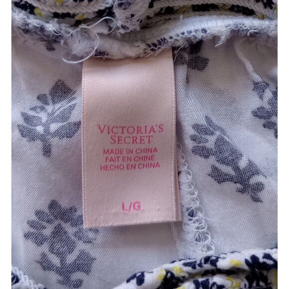 Victoria Secret Women's Large 100% Viscose Leisure Pants. - Picture 6 of 7